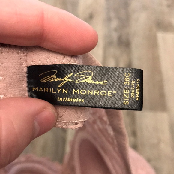 Marilyn Monroe Intimates Strapless Lace Bra 36C - Picture 3 of 5